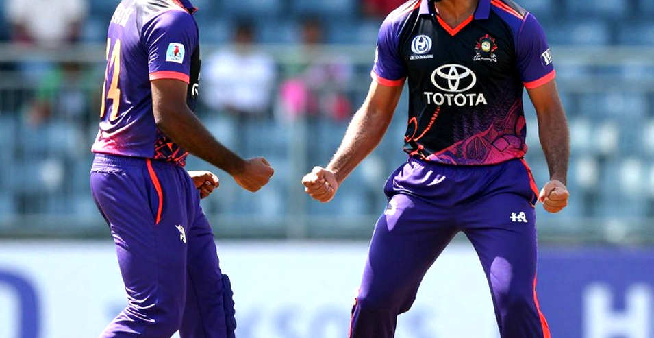 वाका में 45 रन पर चार विकेट: एनएसडब्ल्यू का सीम-नियंत्रण और उसके भीतर छिपी एक दरार